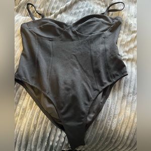 Never worn Princess Polly bodysuit